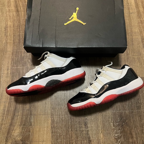 Jordan 11 retro low buy this one any other half off - Picture 5 of 5